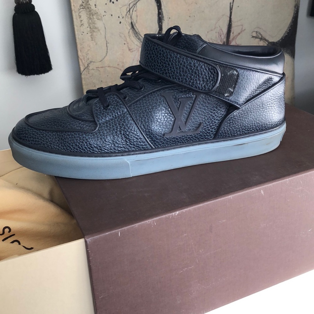 Men’s LV sneaker